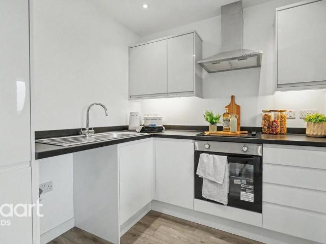 1 bedroom apartment for sale