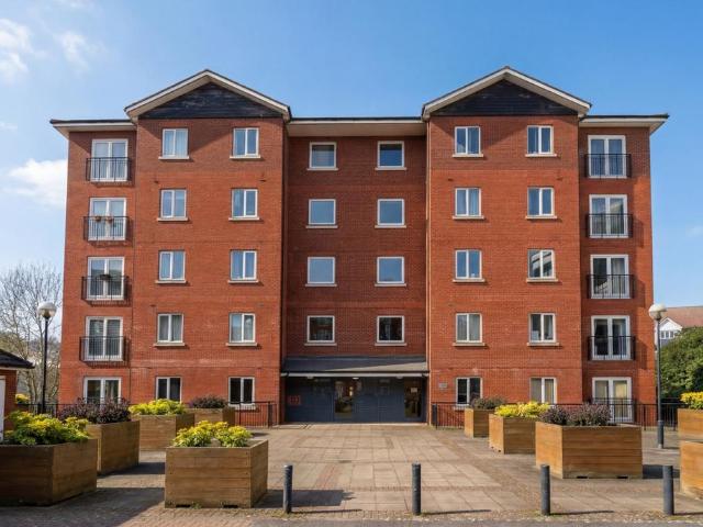 1 bedroom apartment for sale