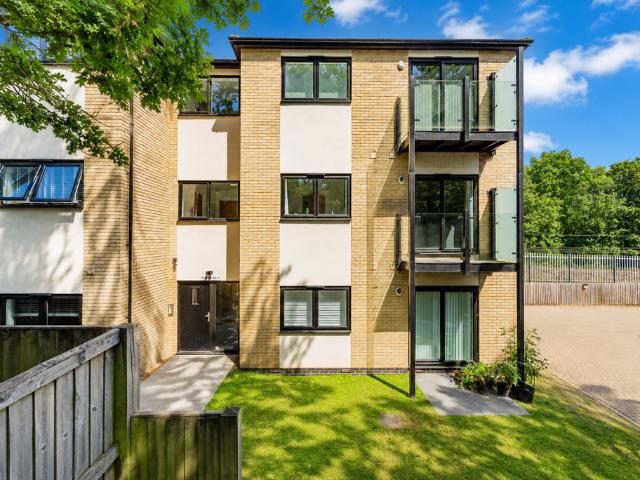 1 bedroom apartment for sale
