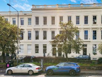 Glasgow, Glasgow and Clyde Valley - Equipped kitchen