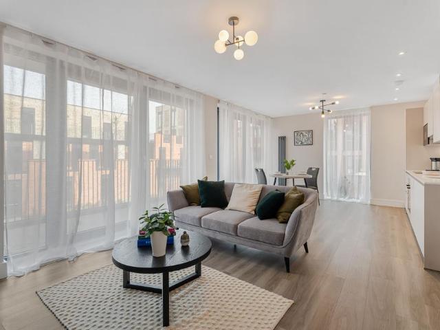 1 bedroom apartment for sale