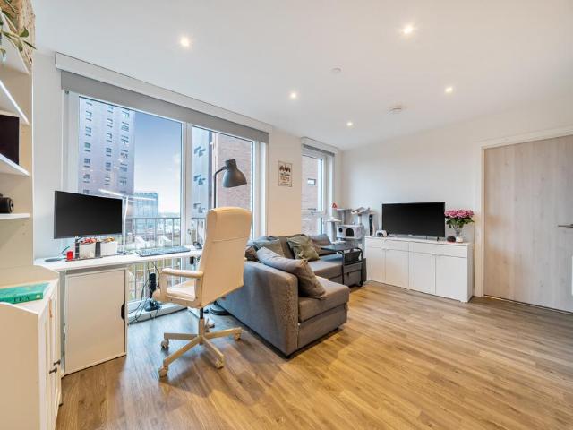 1 bedroom apartment for sale