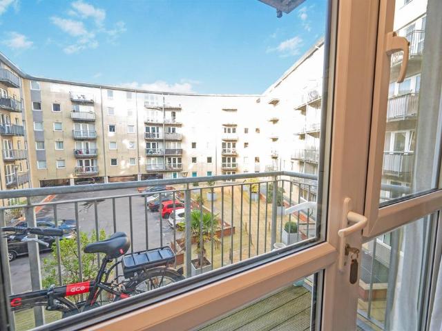 1 bedroom apartment for sale