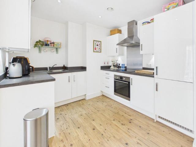 1 bedroom apartment for sale