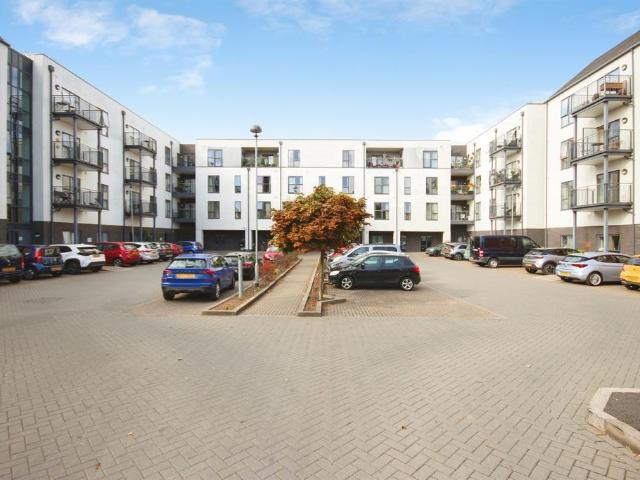 1 bedroom apartment for sale