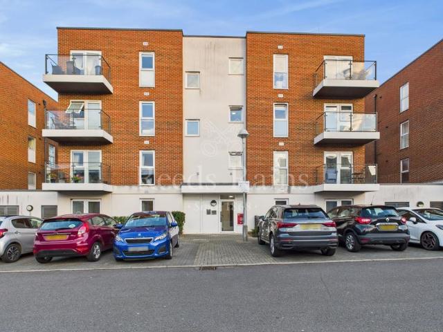 1 bedroom apartment for sale