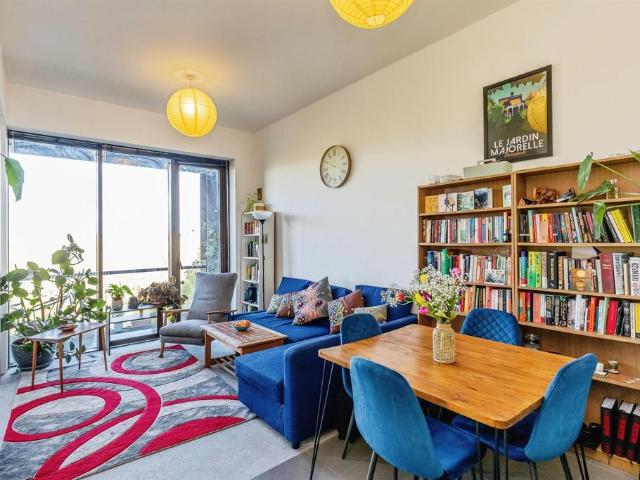 1 bedroom apartment for sale