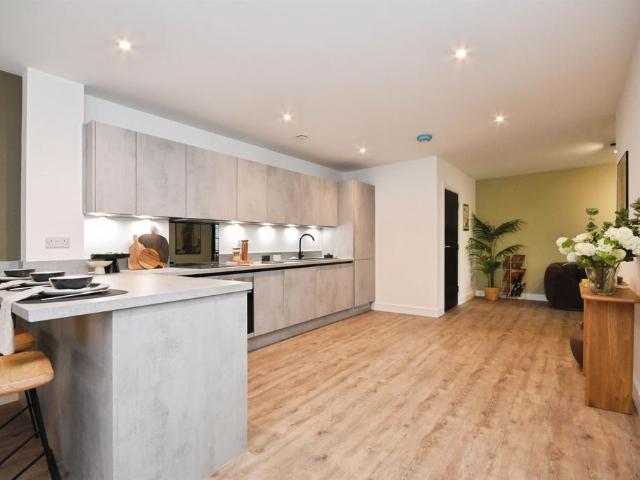 1 bedroom apartment for sale