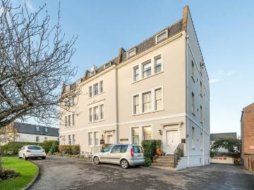 Cheltenham, Gloucestershire county, Southdowns