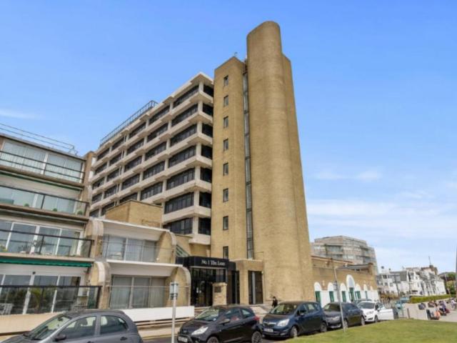 1 bedroom apartment for sale