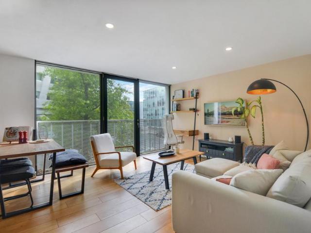 1 bedroom apartment for sale