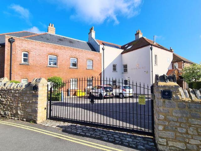 1 bedroom apartment for sale