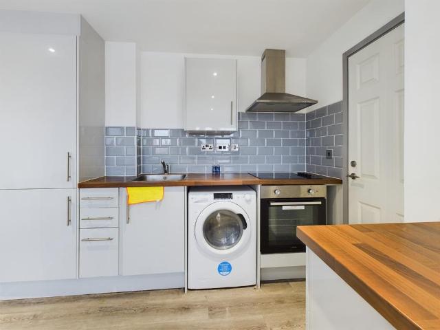 1 bedroom apartment for sale