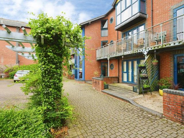 1 bedroom apartment for sale