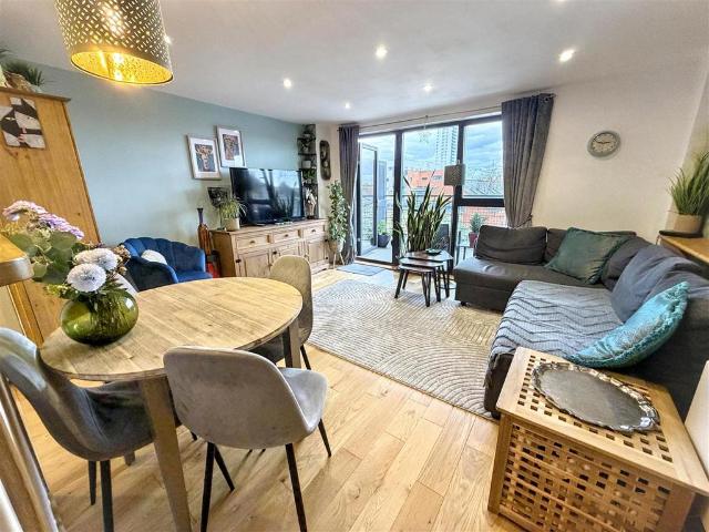 1 bedroom apartment for sale