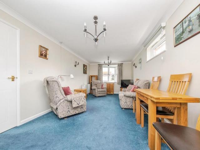 1 bedroom apartment for sale
