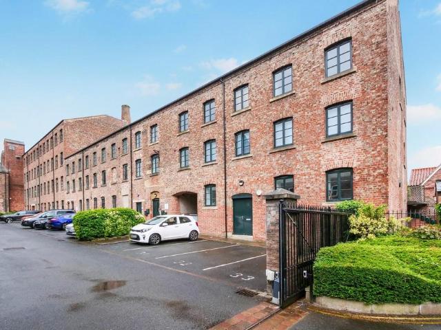1 bedroom apartment for sale