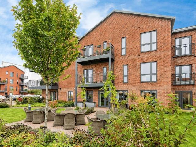 1 bedroom apartment for sale