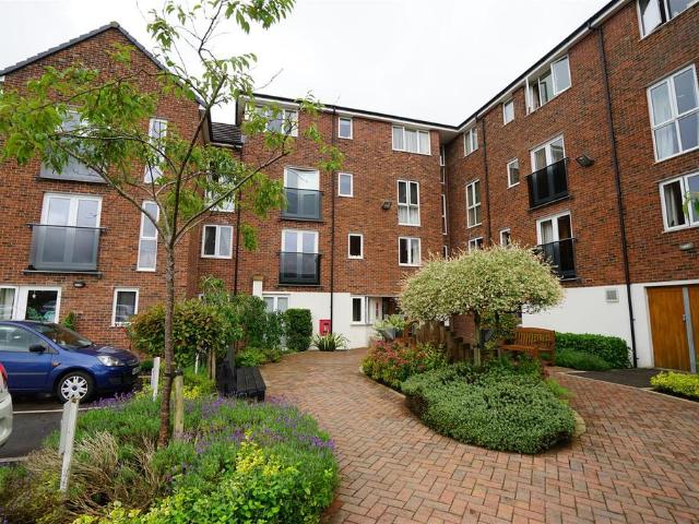 1 bedroom apartment for sale