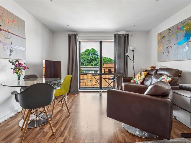 1 bedroom apartment for sale