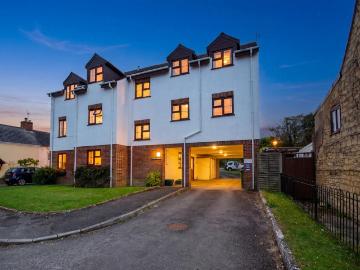 1 bedroom apartment for sale