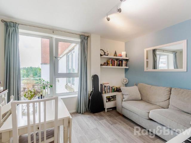 1 bedroom apartment for sale