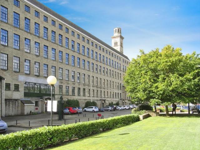 1 bedroom apartment for sale