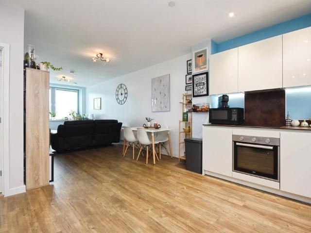 1 bedroom apartment for sale