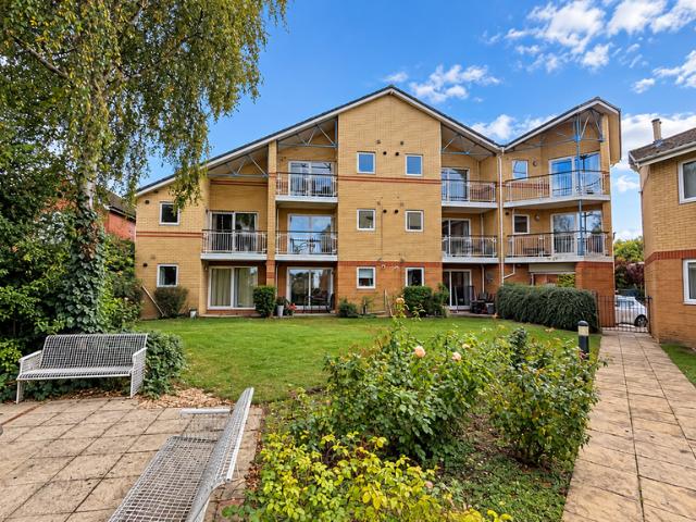 1 bedroom apartment for sale