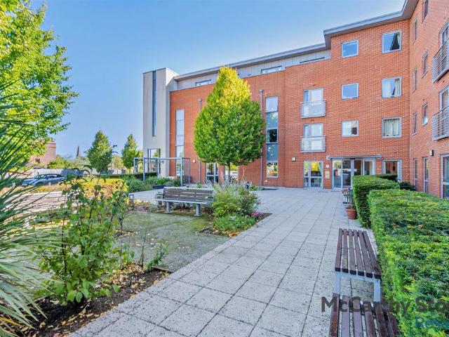 1 bedroom apartment for sale