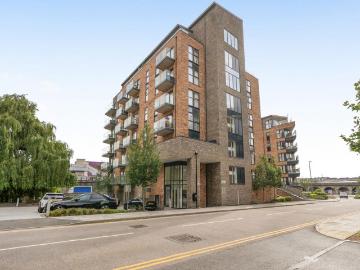 1 bedroom apartment for sale