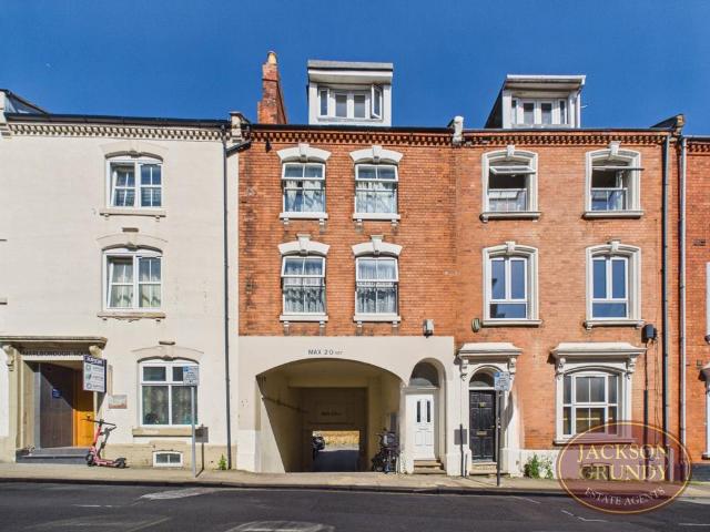 1 bedroom apartment for sale