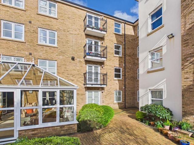 1 bedroom apartment for sale