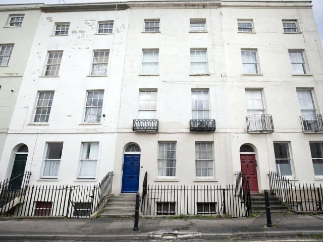 1 bedroom apartment for sale