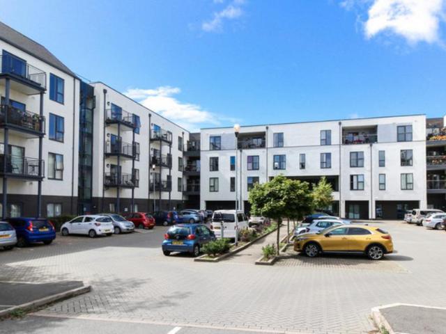 1 bedroom apartment for sale