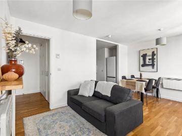 1 bedroom apartment for sale