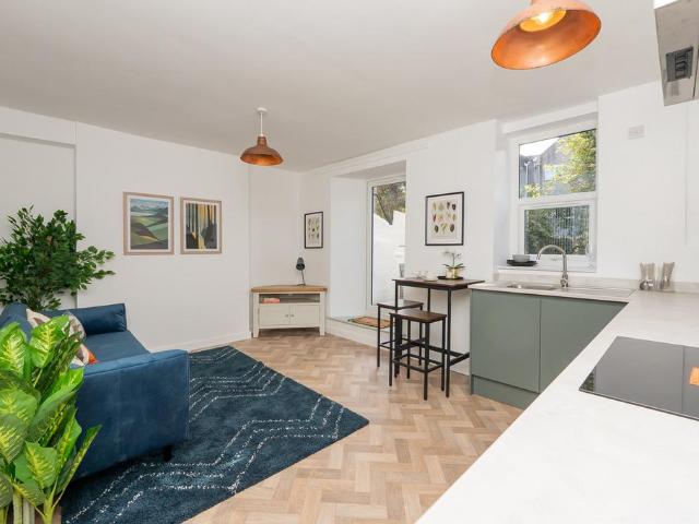 1 bedroom apartment for sale