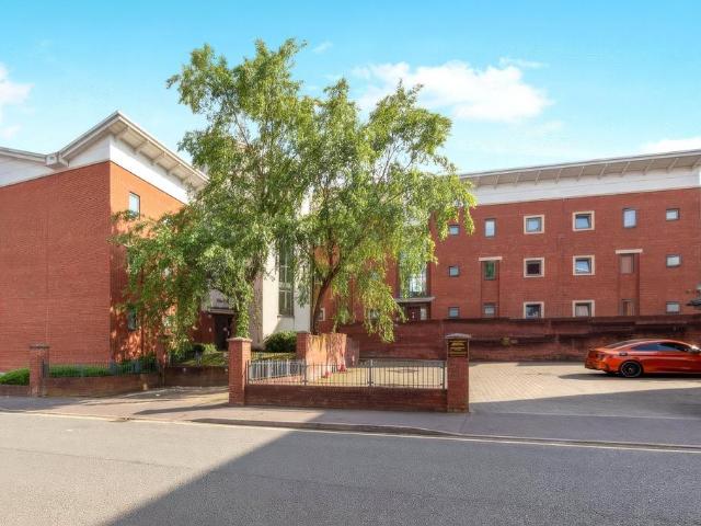 1 bedroom apartment for sale