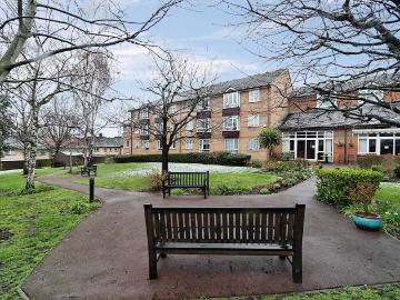 1 bedroom apartment for sale