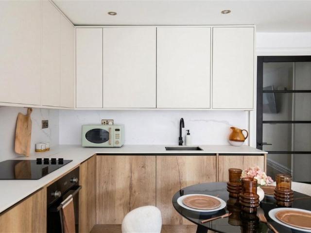 1 bedroom apartment for sale