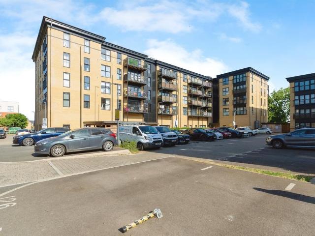 1 bedroom apartment for sale