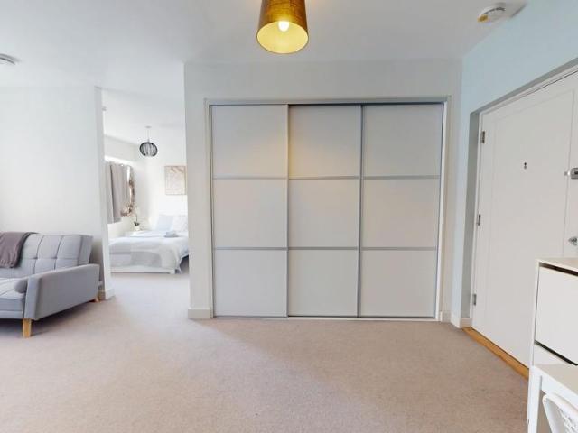 1 bedroom apartment for sale