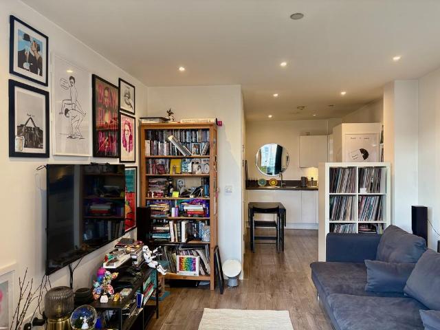 1 bedroom apartment for sale