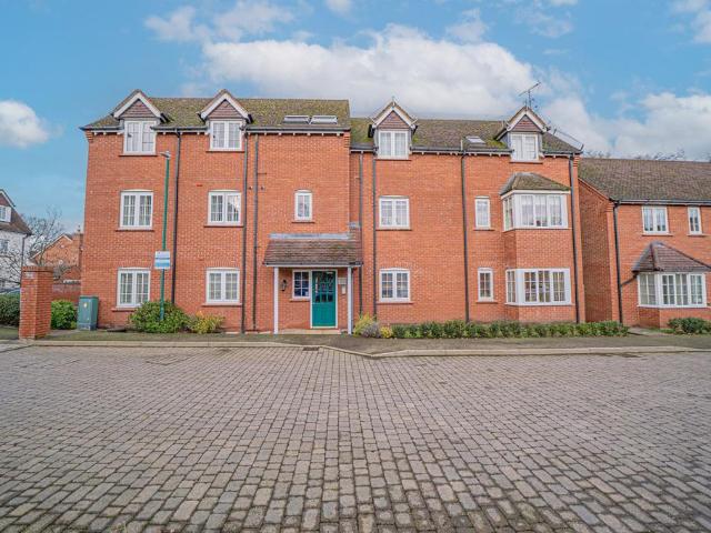 1 bedroom apartment for sale