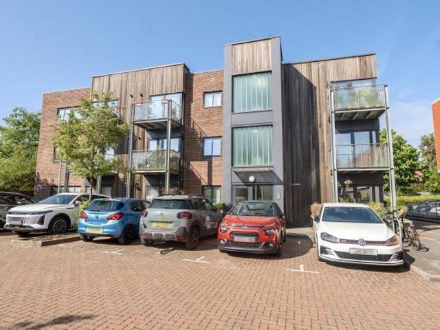 1 bedroom apartment for sale