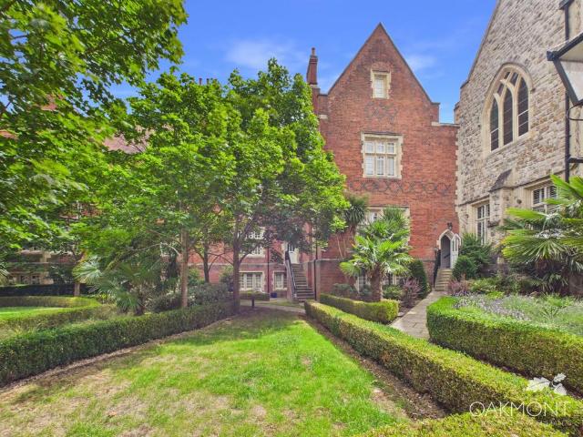 1 bedroom apartment for sale