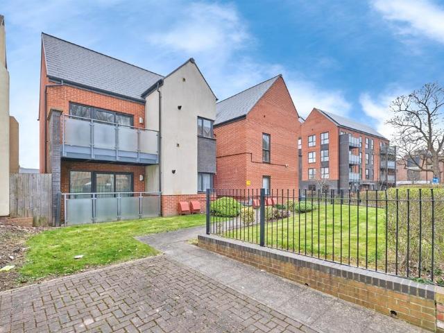 1 bedroom apartment for sale