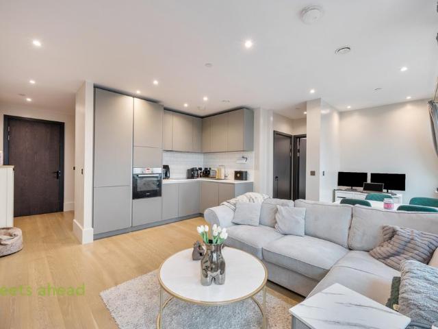 1 bedroom apartment for sale
