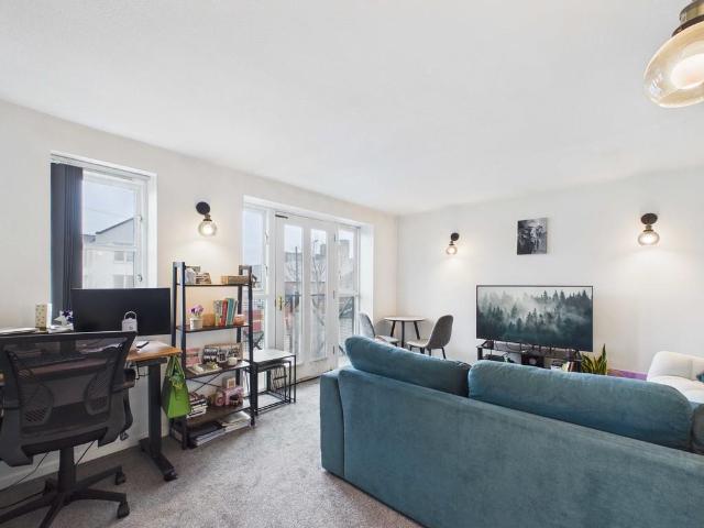 1 bedroom apartment for sale