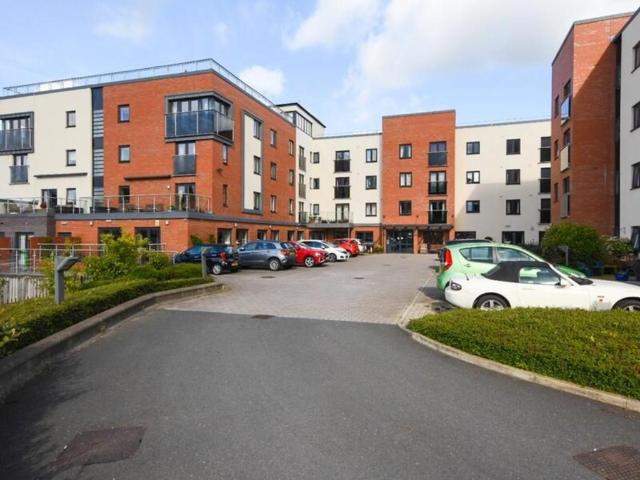 1 bedroom apartment for sale